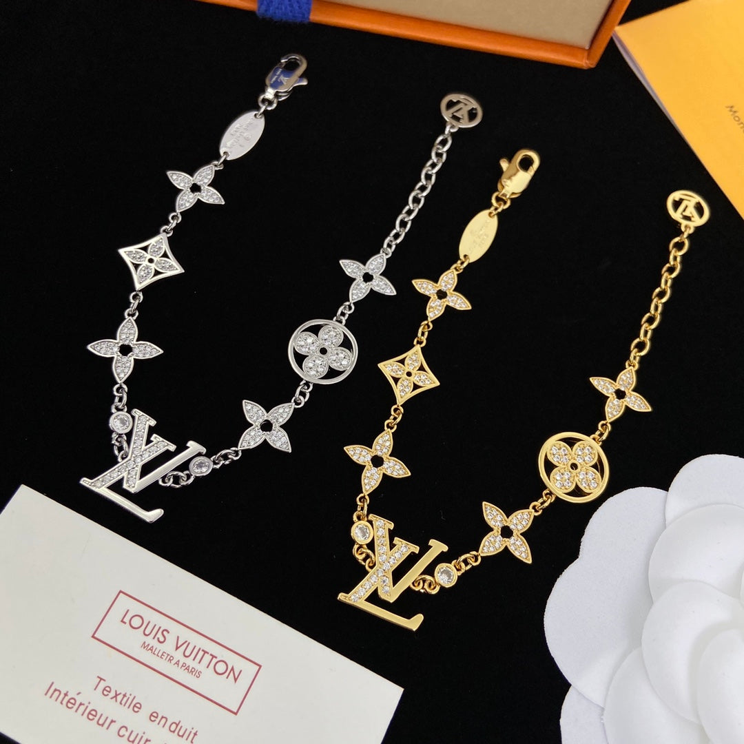 1XE603XDE Stylish Bracelets