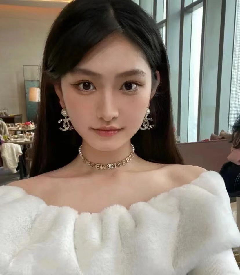 14C711KDE Stylish Necklaces