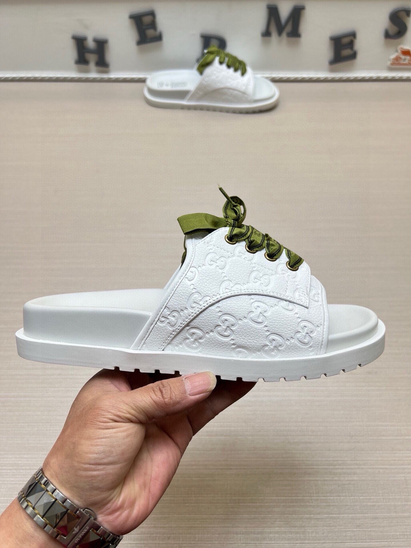 5WB242ZDE Stylish Slippers