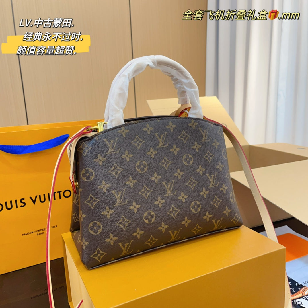 6XE196BDE Stylish leather bag 