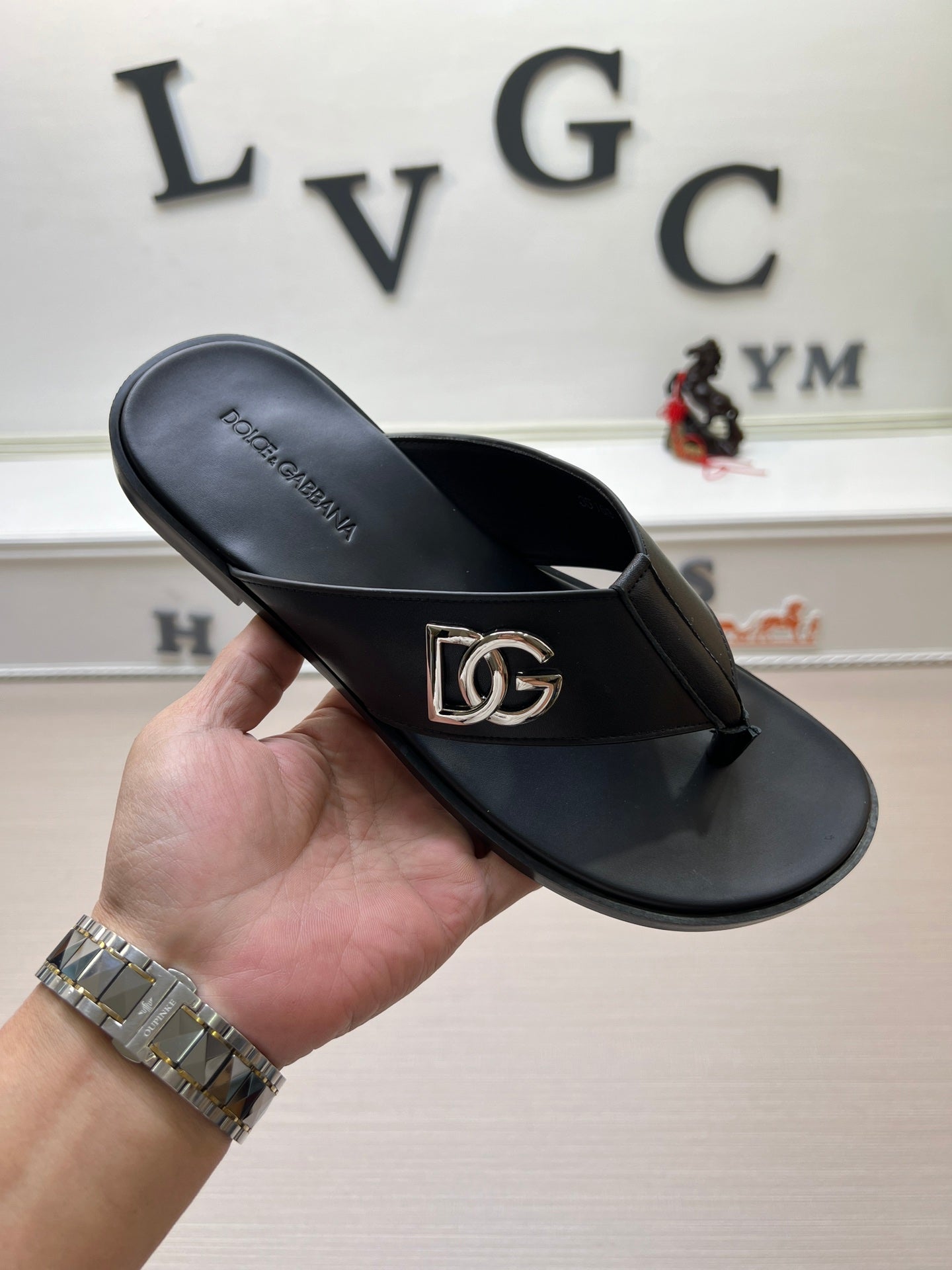 54A93ZDE Stylish slippers