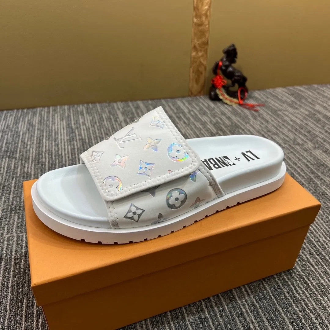 5YE47ZDE Stylish Slippers