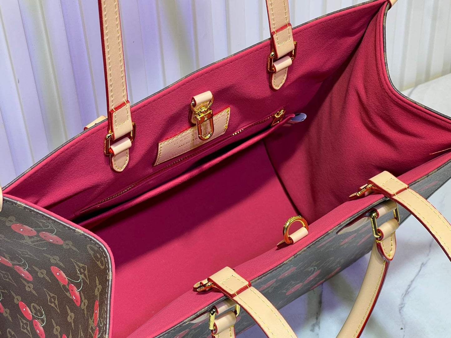 155NE14BDE Stylish leather bag