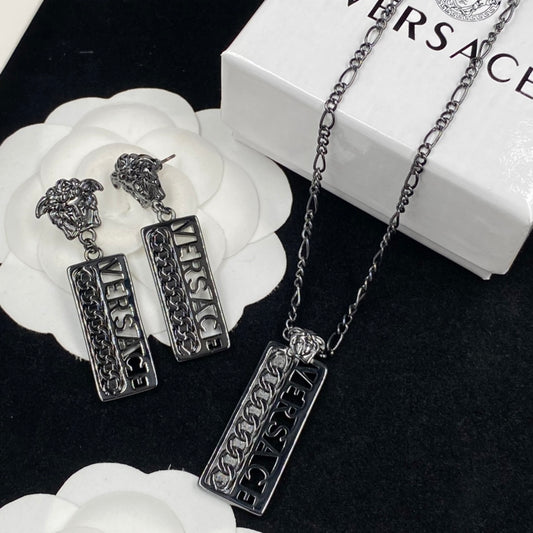 175RV100XDE Stylish Necklace