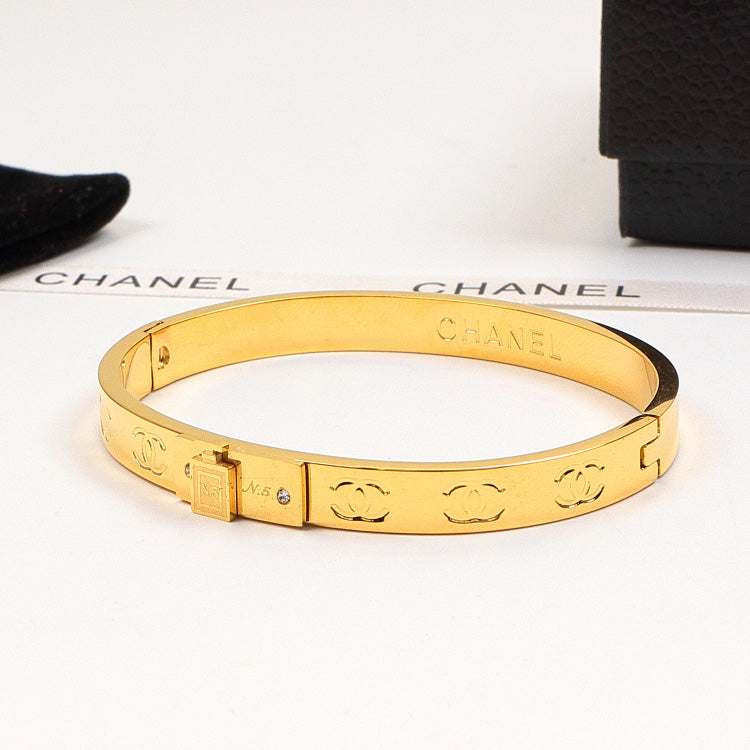 BC1KDE Stylish Bracelets