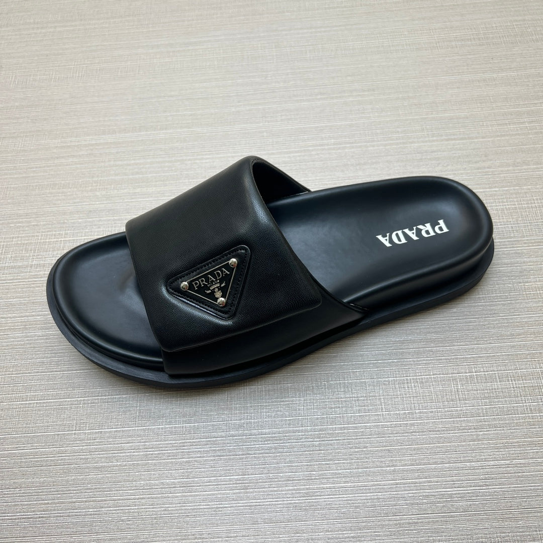 54PD5ZDE Stylish slippers