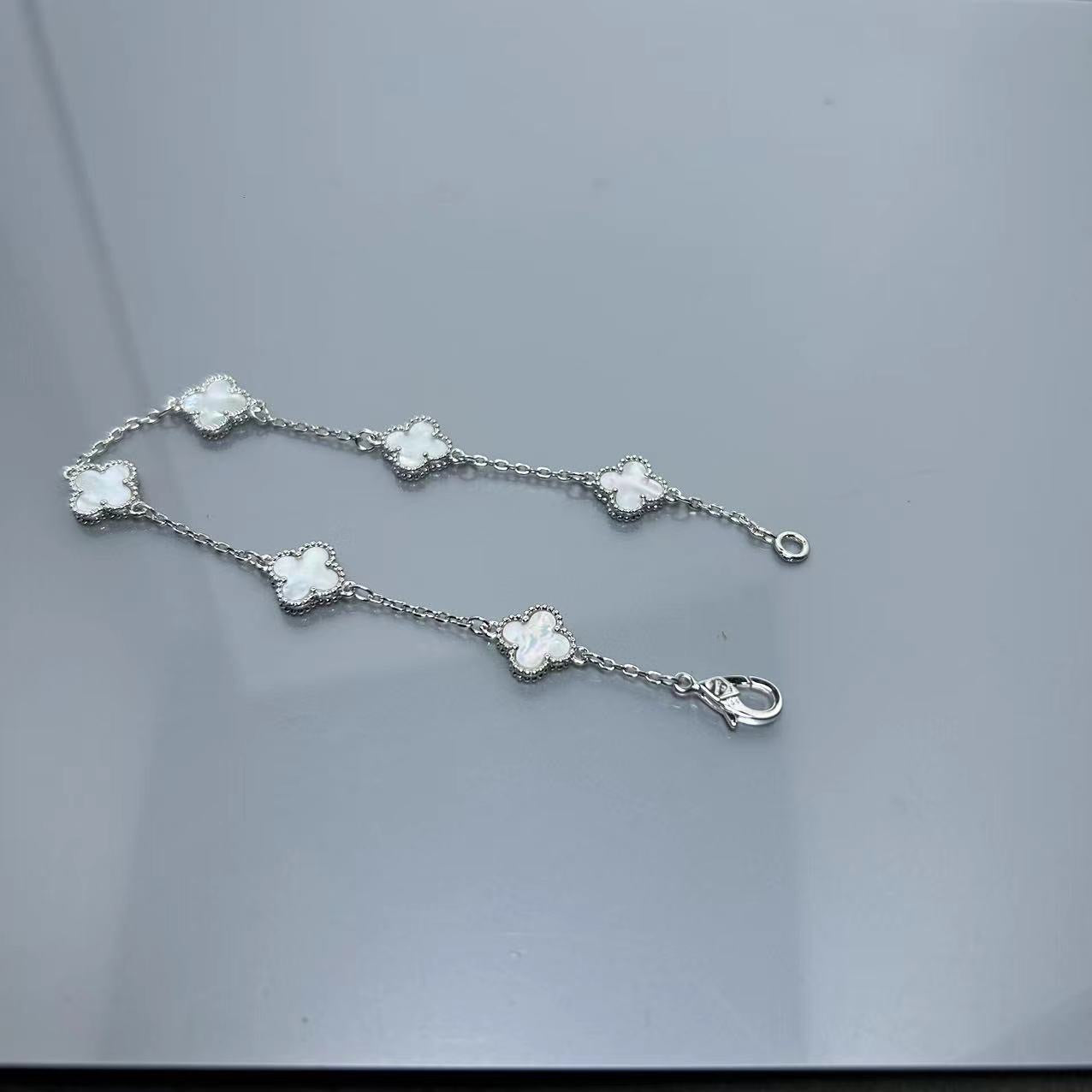 5XVA183KDE Stylishbracelets 6 flowers mini size 0.9cm flower