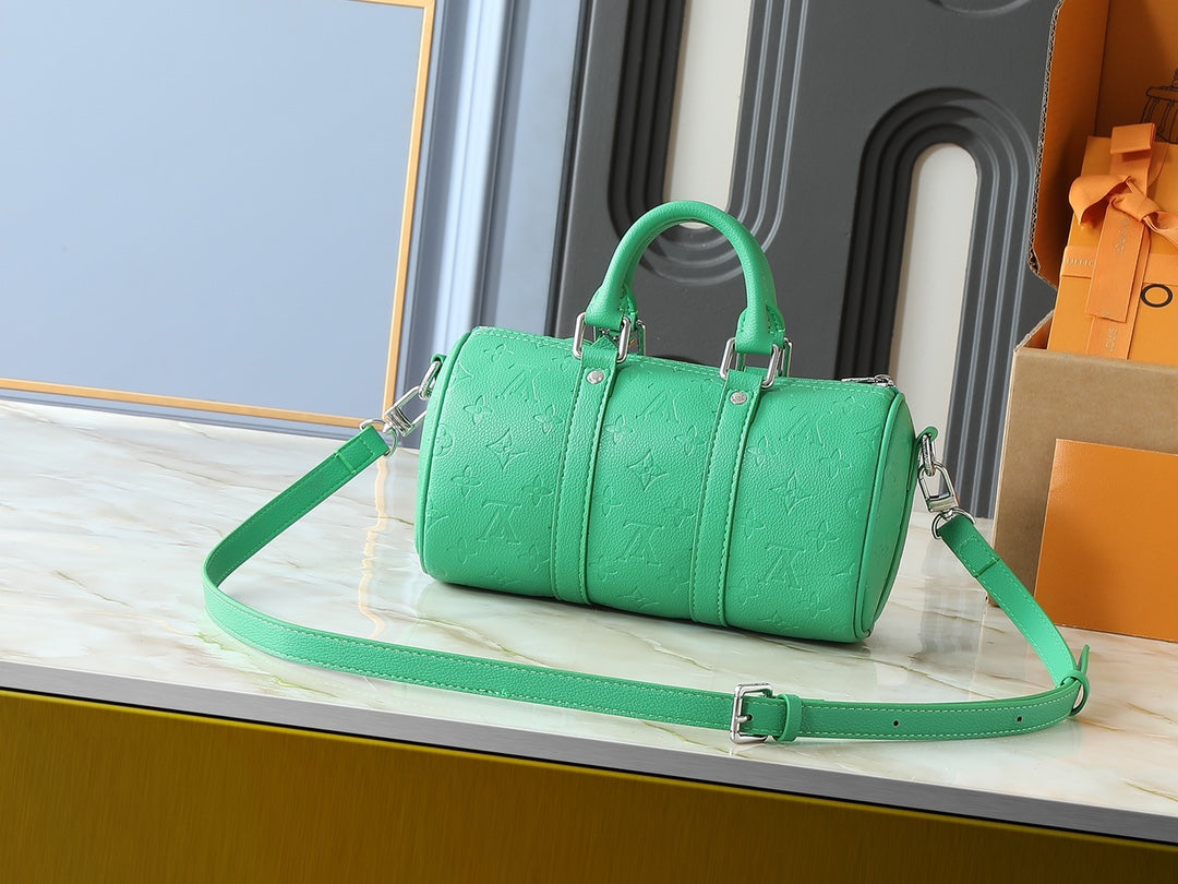 15RE51BDE Stylish leather bag