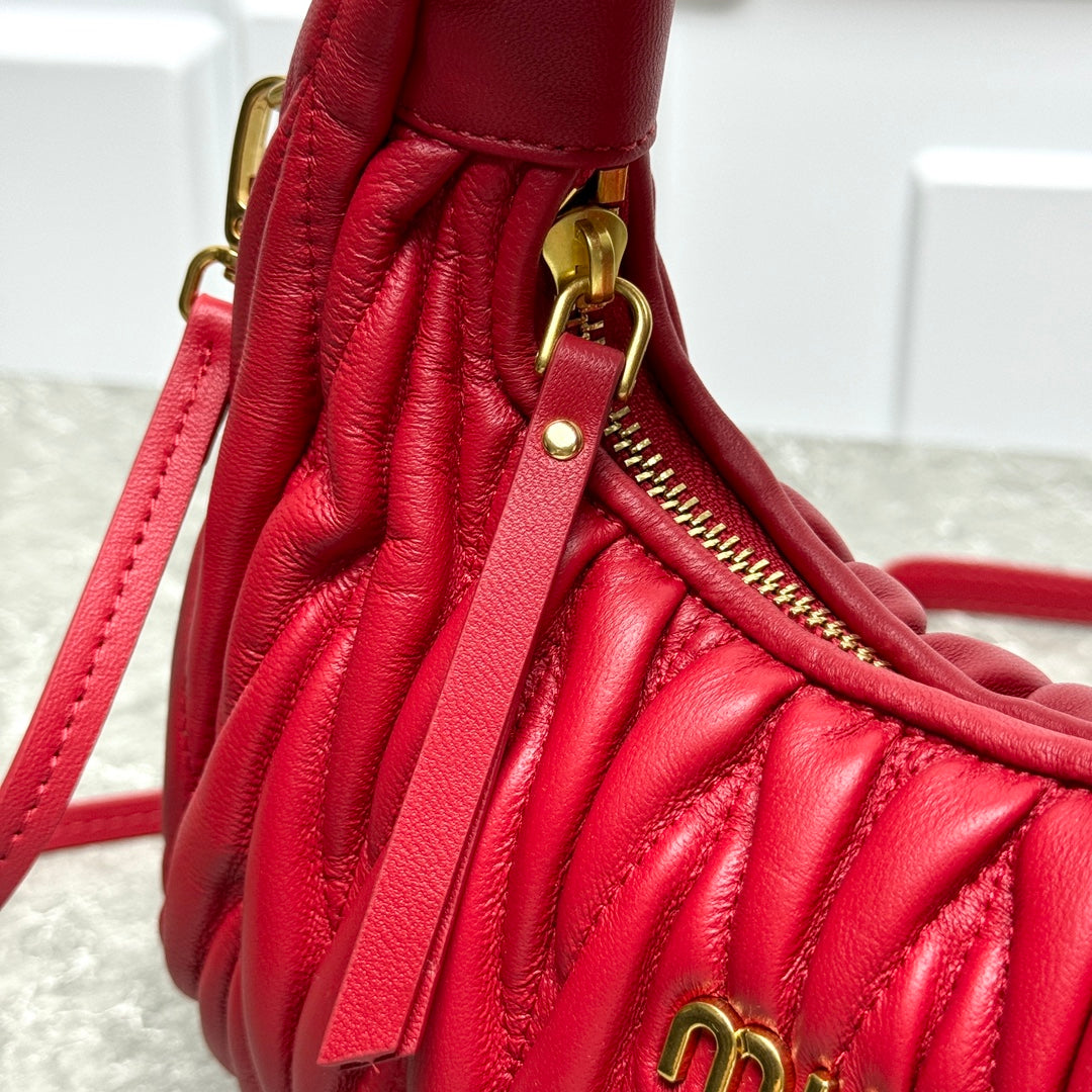 2WA19BDE Stylish leather bag