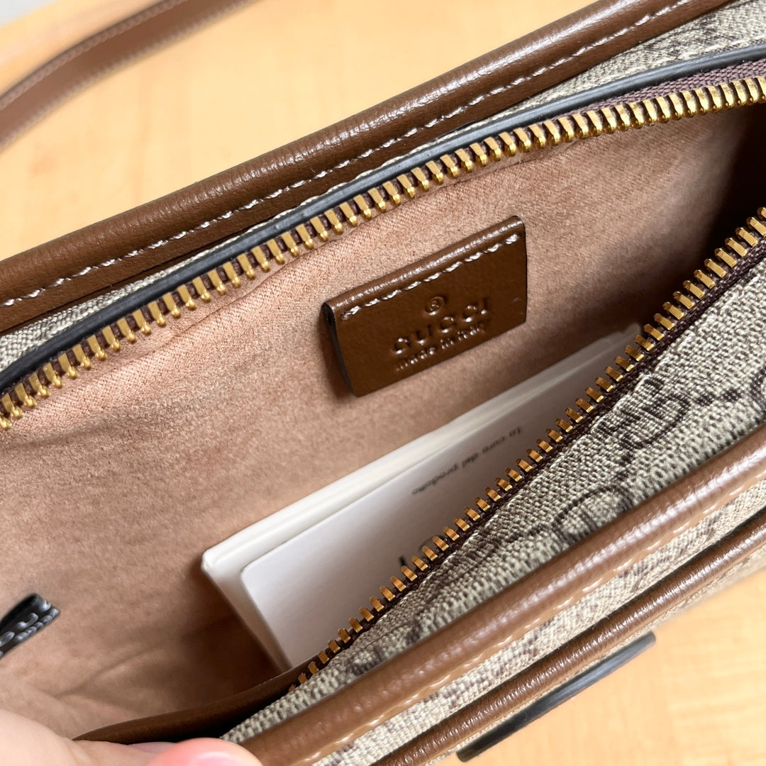 155NB81BDE Stylish leather bag