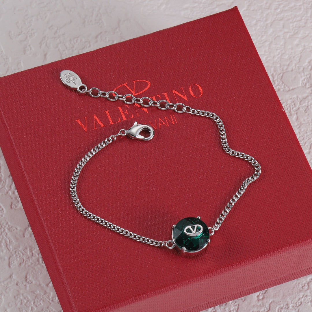 14VL577XDE Stylish  Earrings Rings Bracelets Necklaces