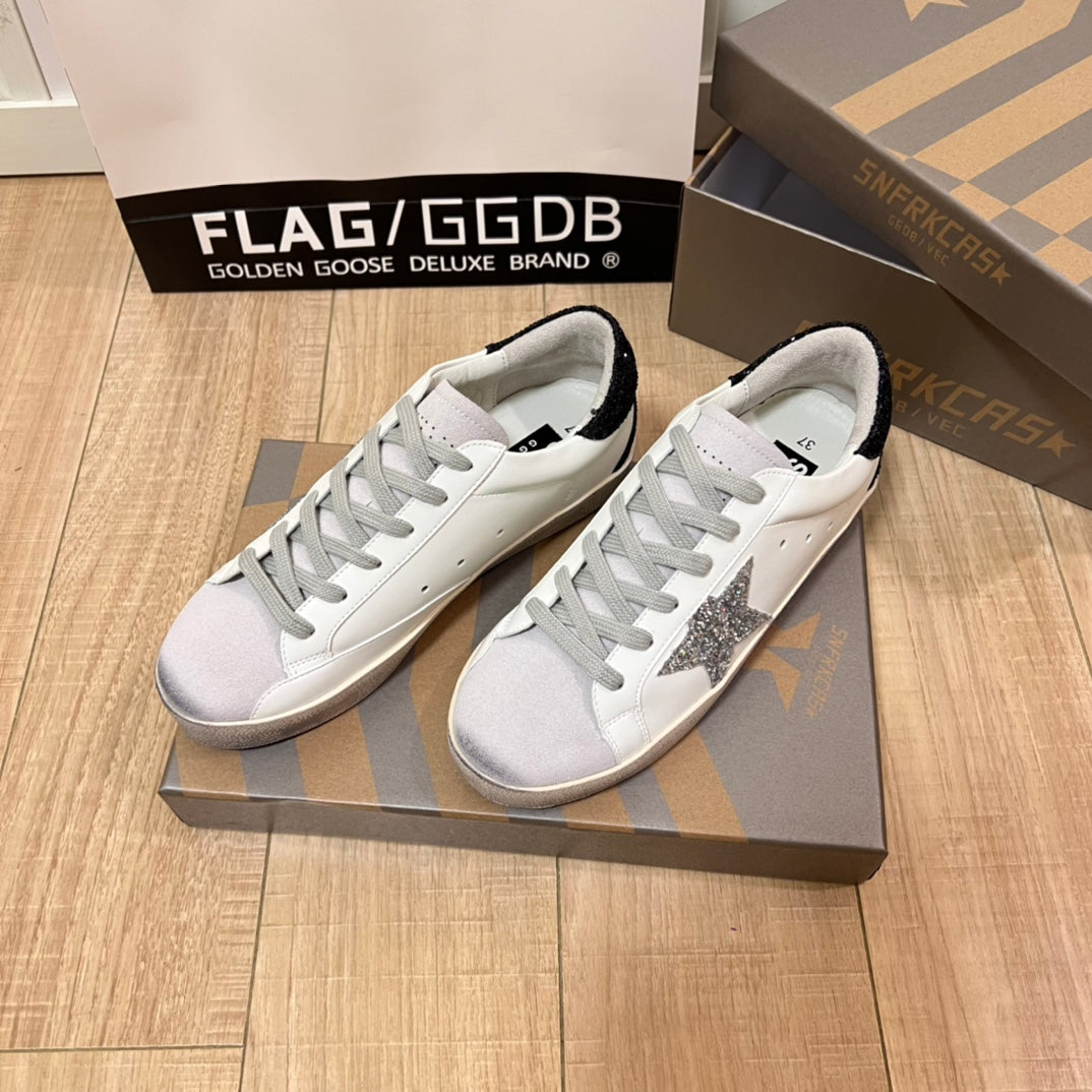14GE111ZDE Stylish shoes