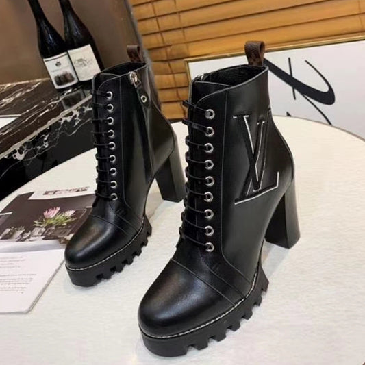 2EU10ZDE Stylish Boots