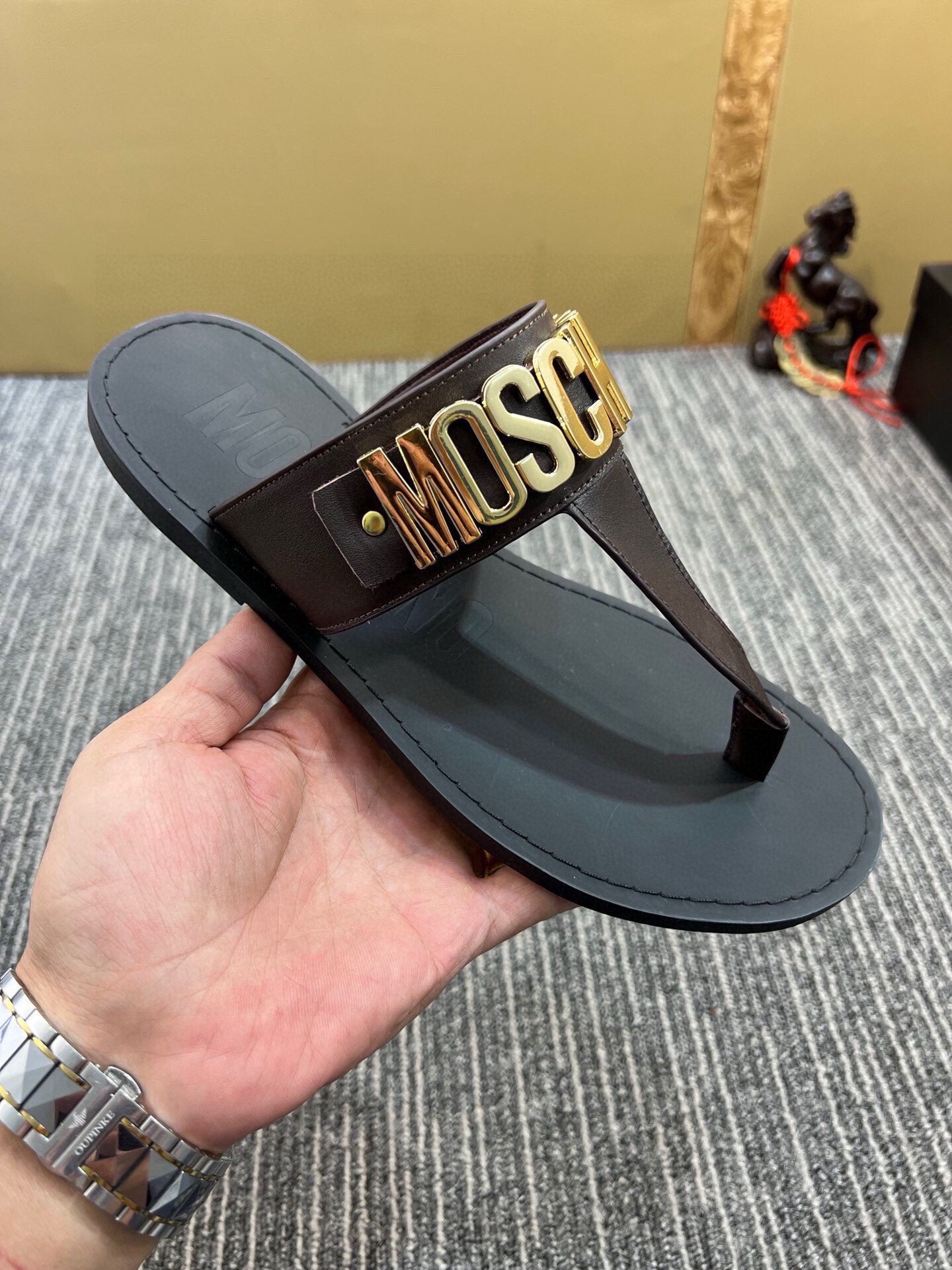 54A118ZDE Stylish slippers