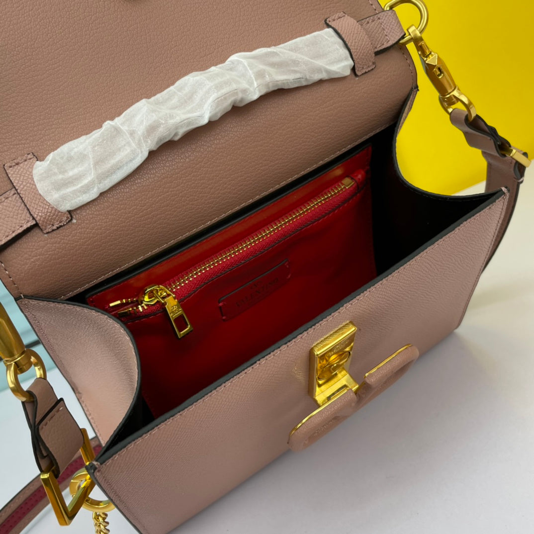 1XVL30BDE Stylish leather bag 