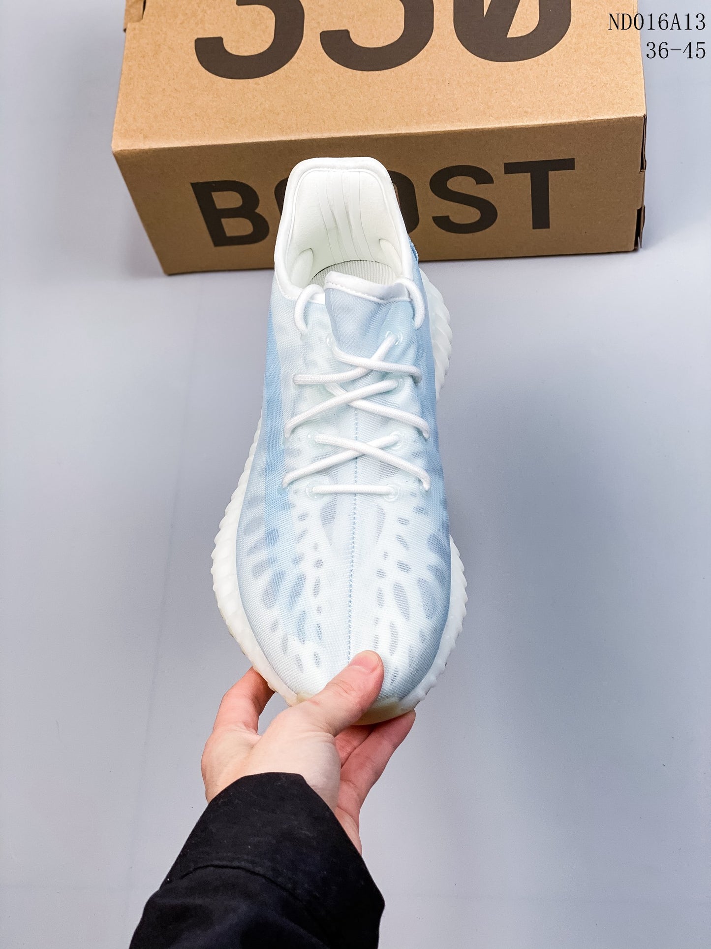 4YA86ZDE Stylish Sneakers (No Box, August-October Big Sale)
