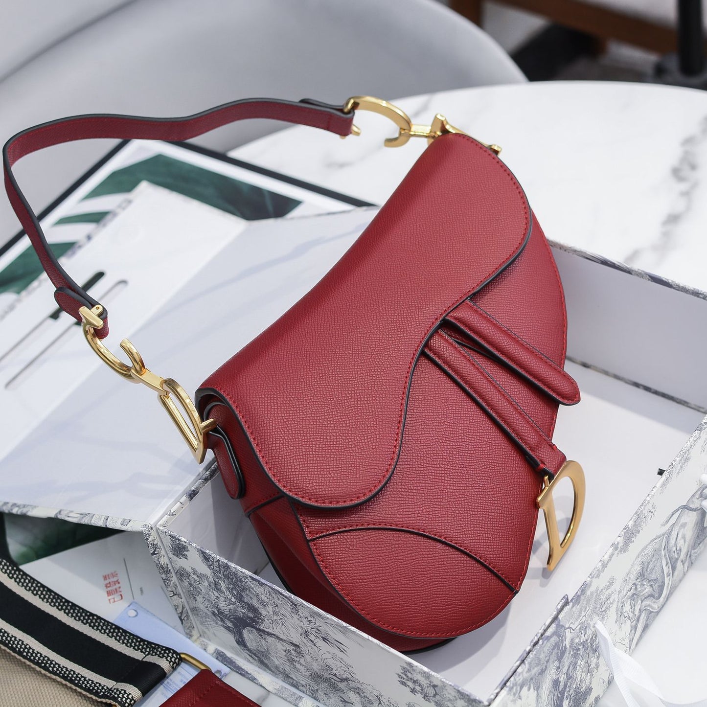 5E15BDE Stylish leather bag 