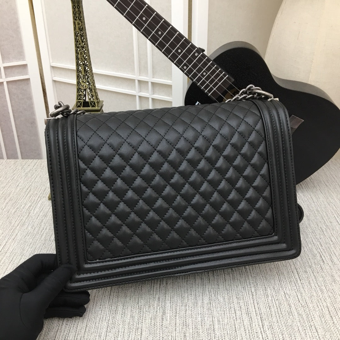 5C60BDE Stylish leather bag 