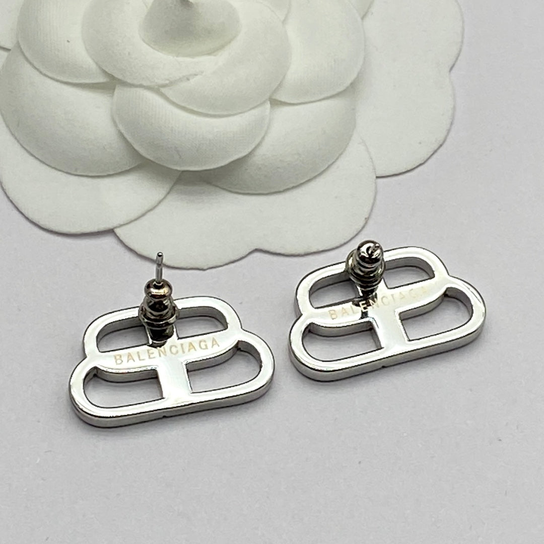 14J201EDE Stylish Earrings