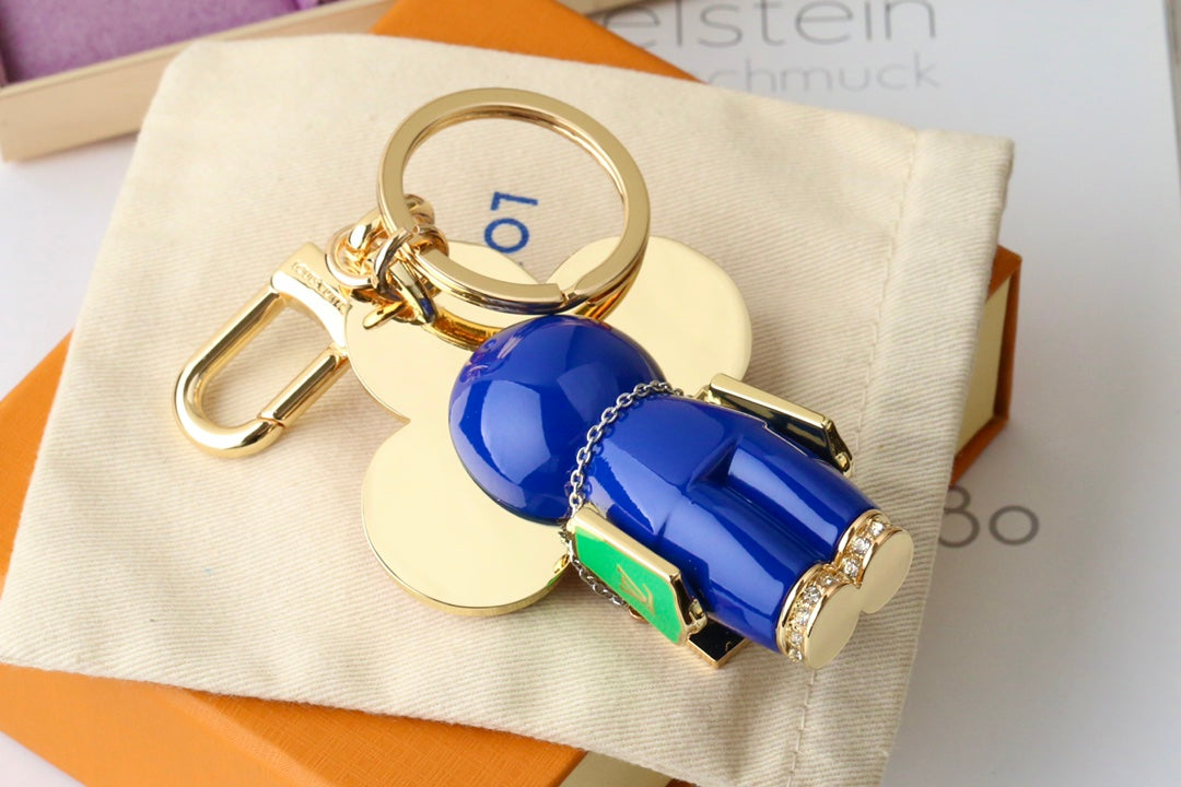 14E66ADE Stylish key closure