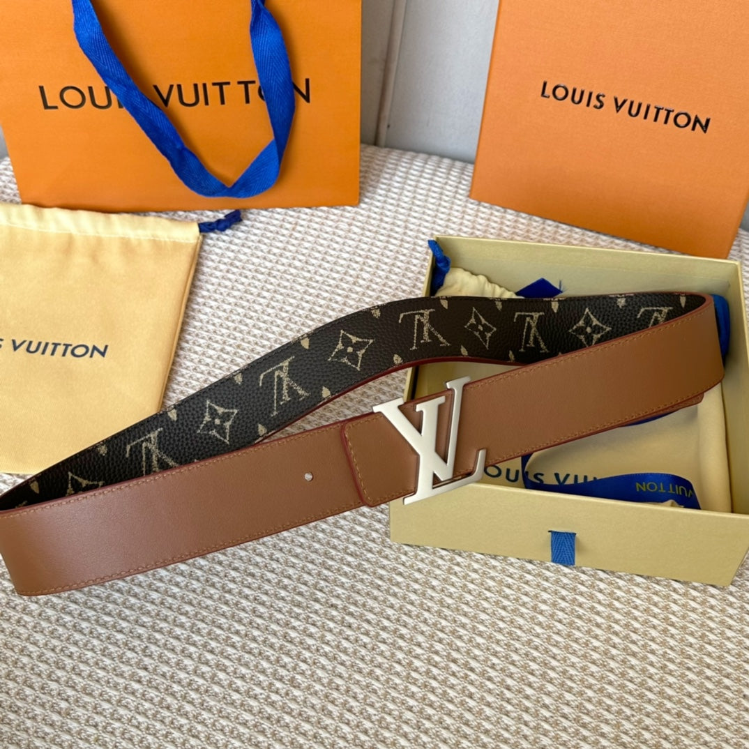 14E131PDE Stylish  High quality belt With full package