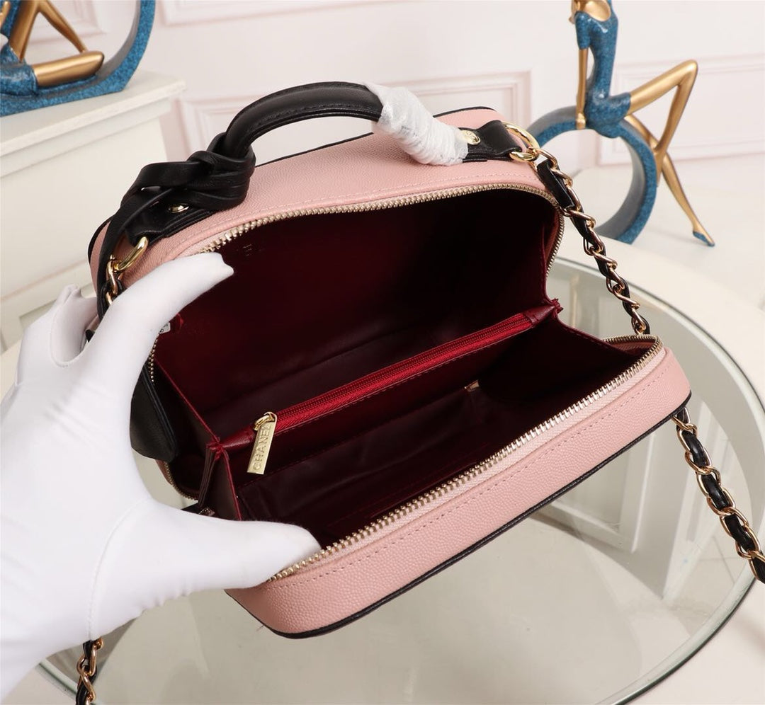 165NC124BDE Stylish leather bag