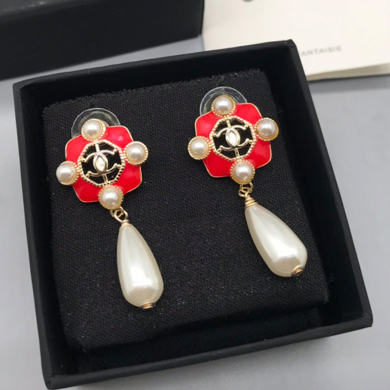 14C20EDE Stylish Earrings