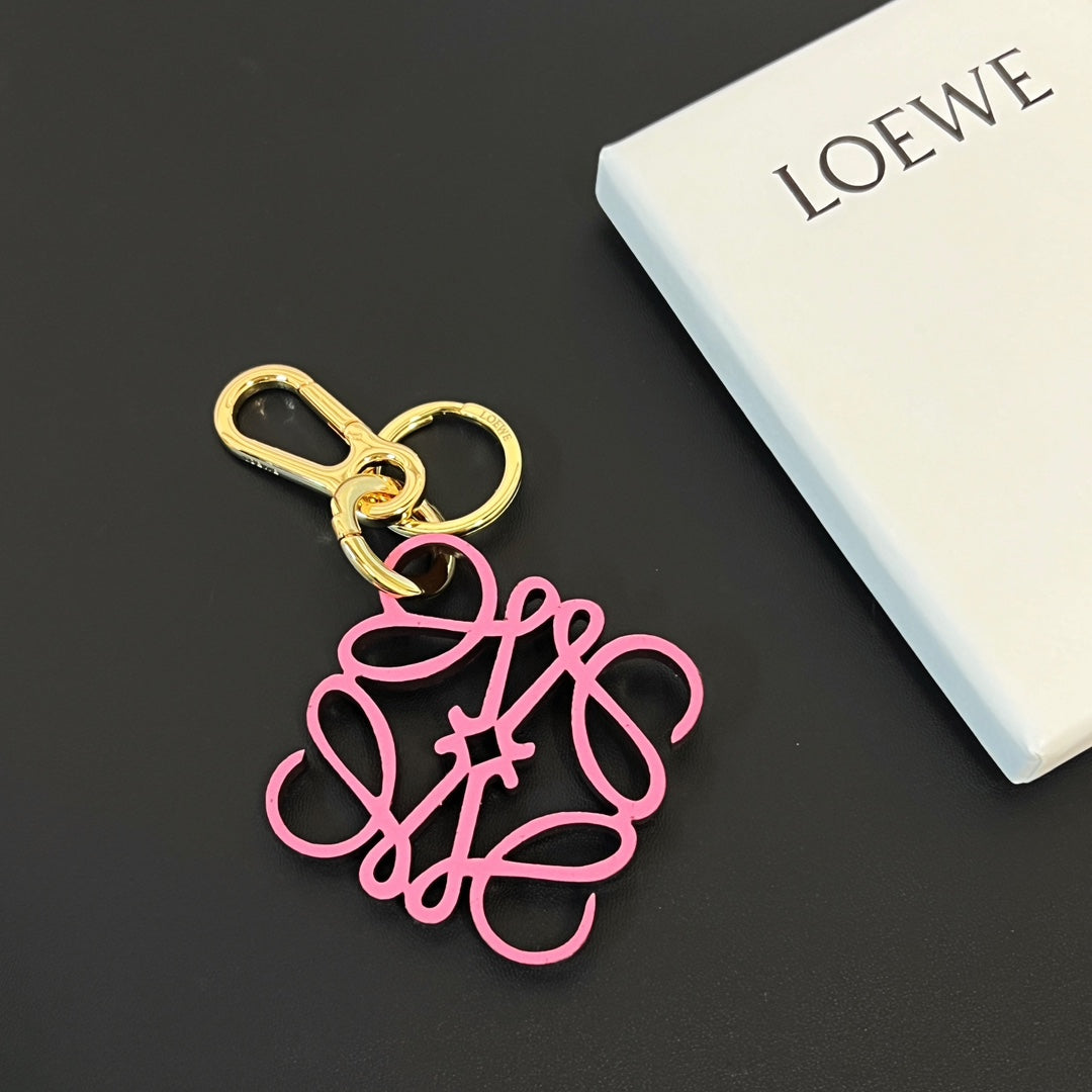 14A86ADE Stylish key closure