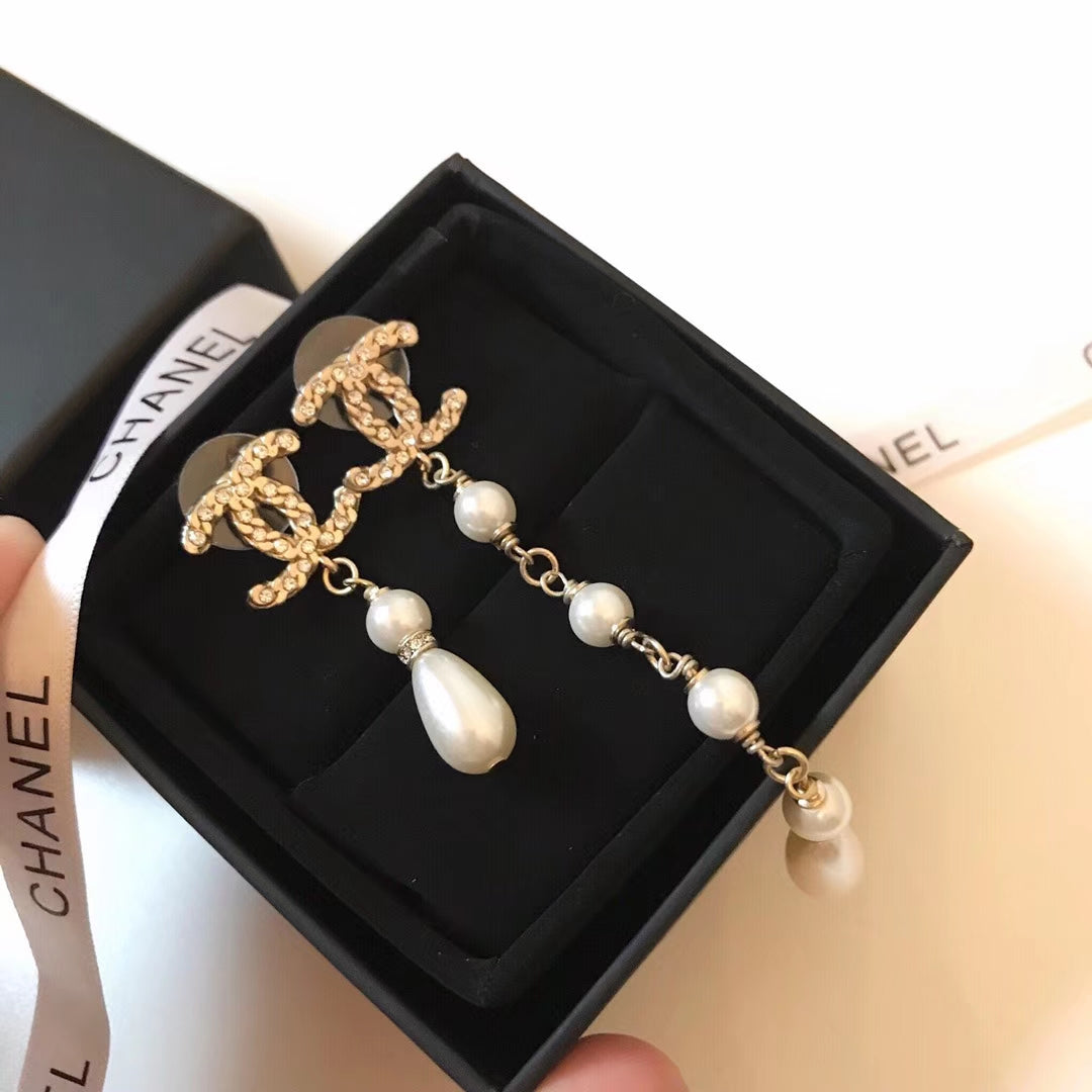 1NC158EDE Stylish Earrings