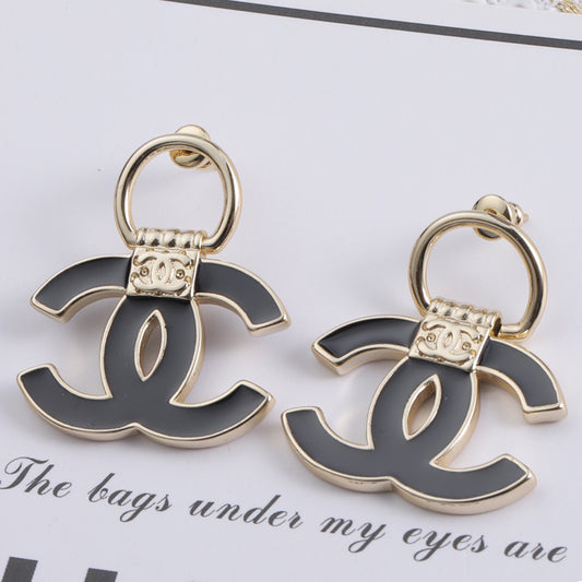 1YC5EDE Stylish Earrings