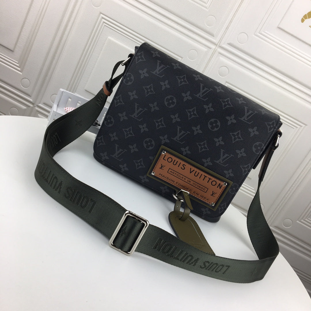 1XE421BDE Stylish leather bag