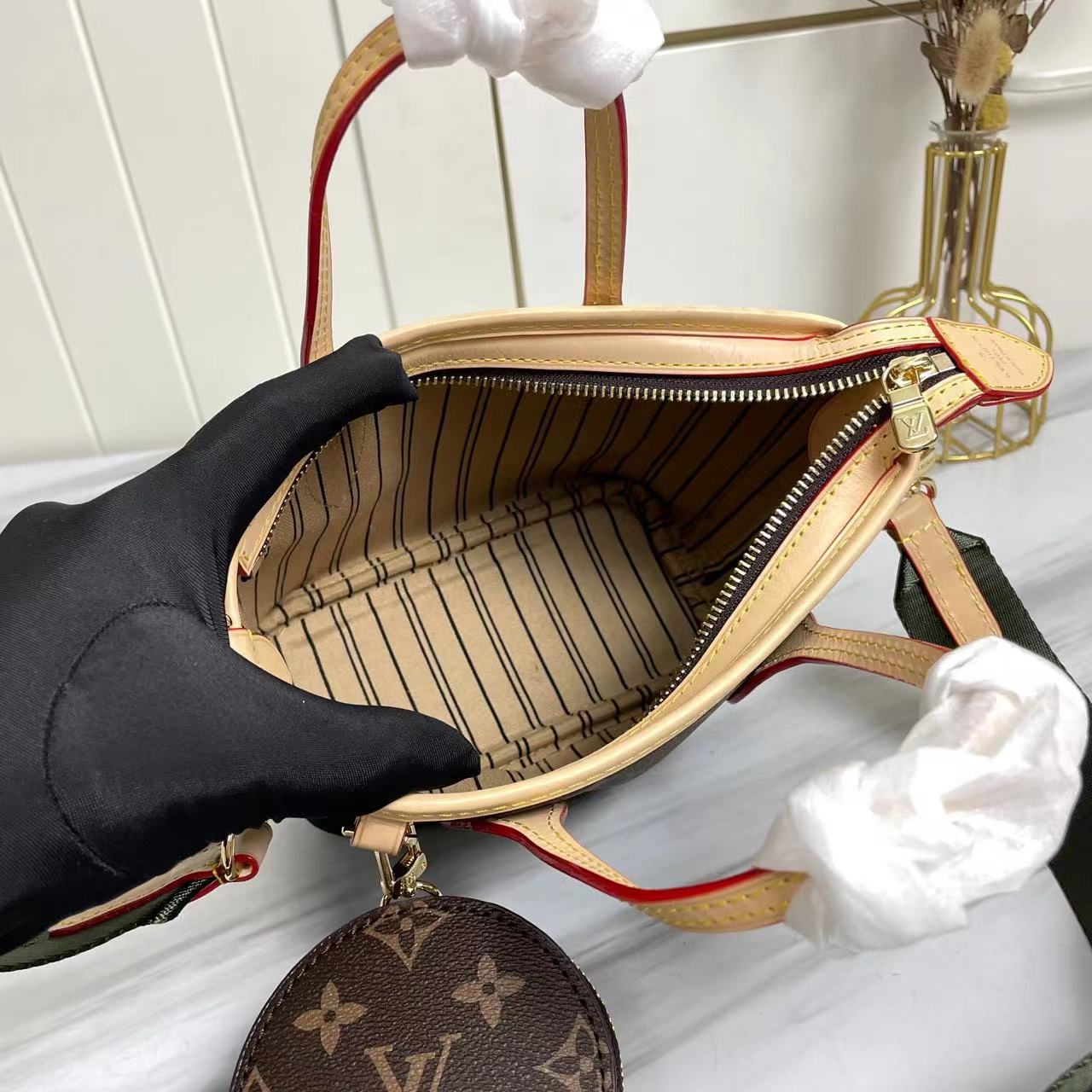 2XE85BDE Stylish leather bag 