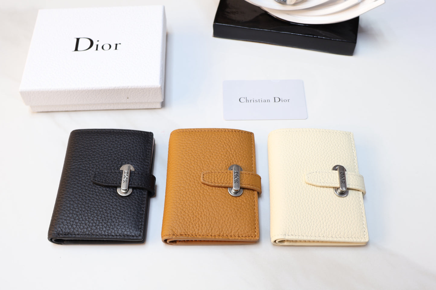 15RD101BDE Stylish leather bag
