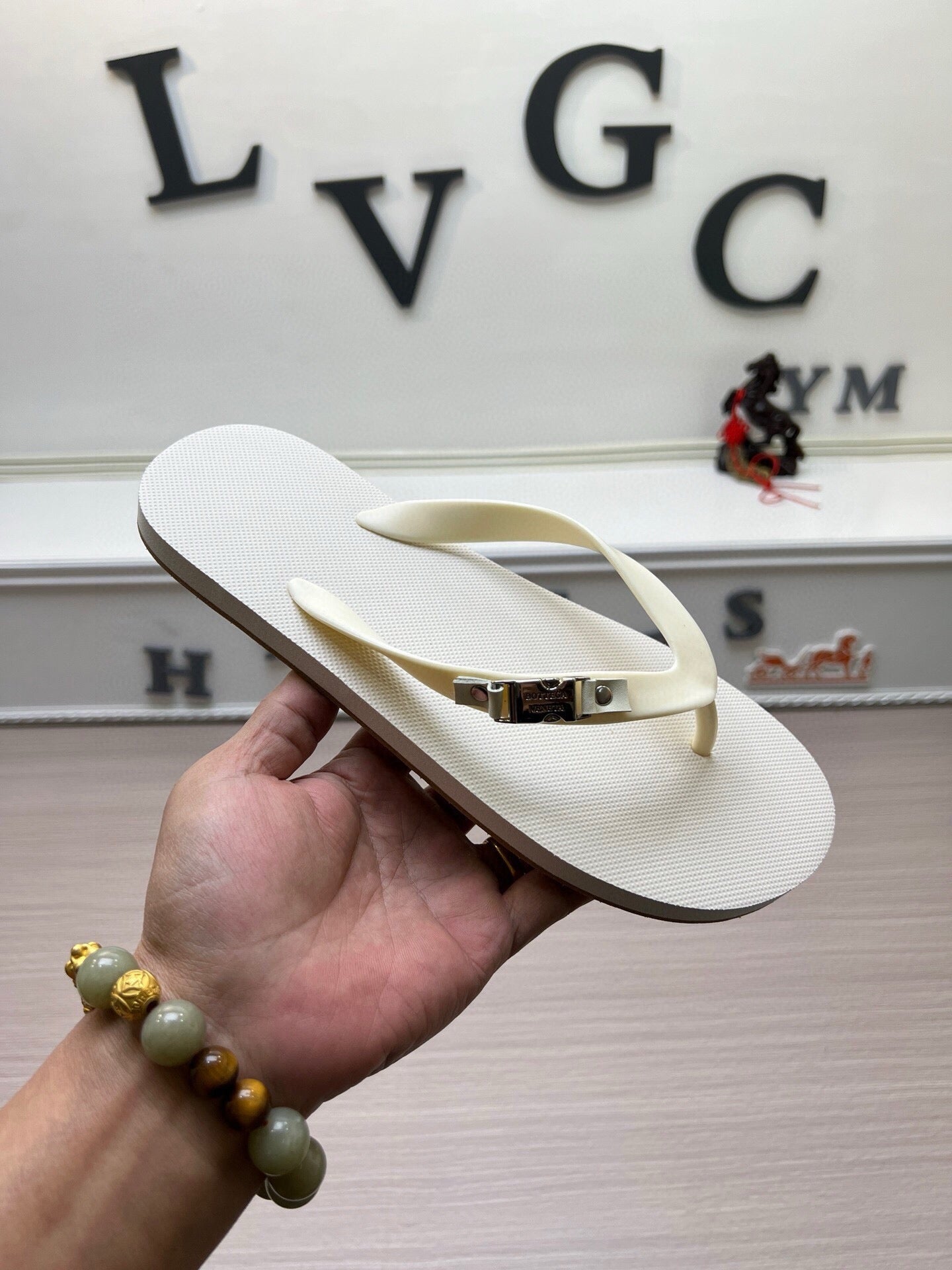 54A162ZDE Stylish slippers