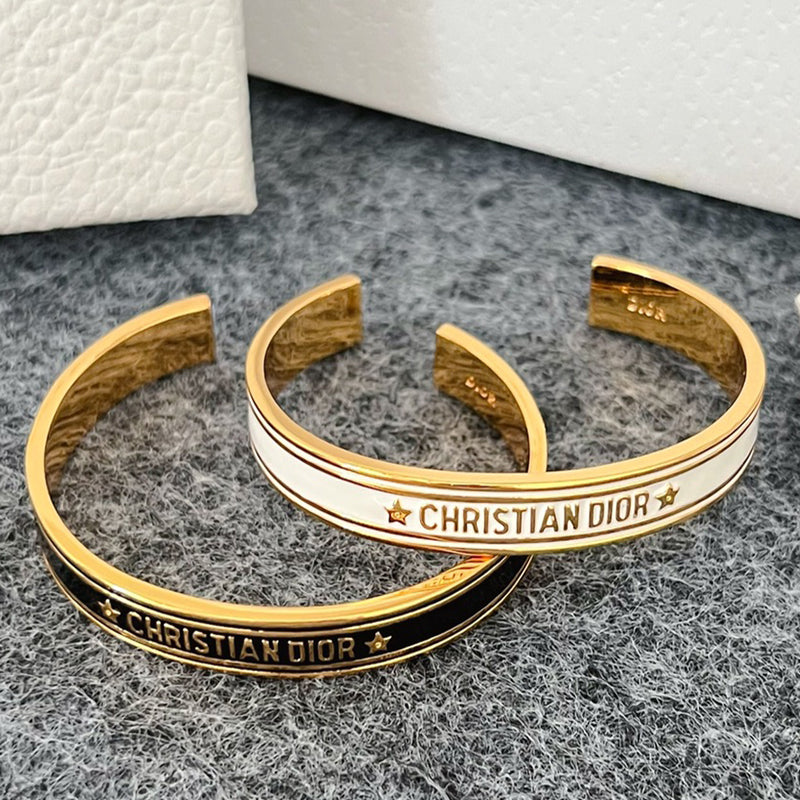 1D240KDE Stylish Bracelets