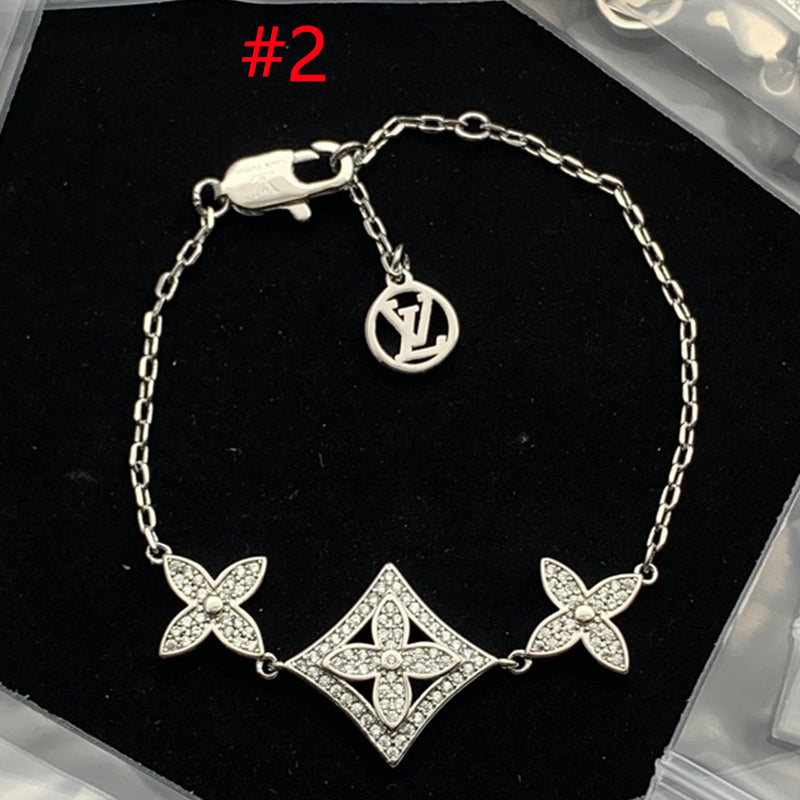 84E15KDE Stylish Bracelets