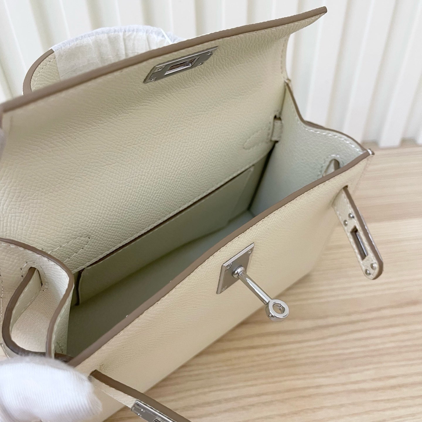 2WH27BDE Stylish leather bag