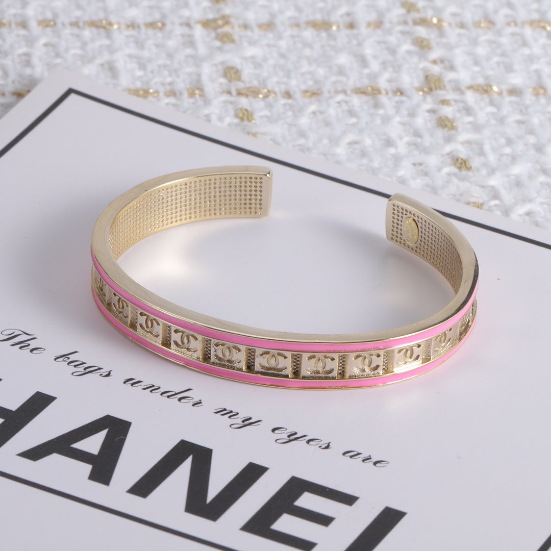 14C315KDE Stylish Bracelets