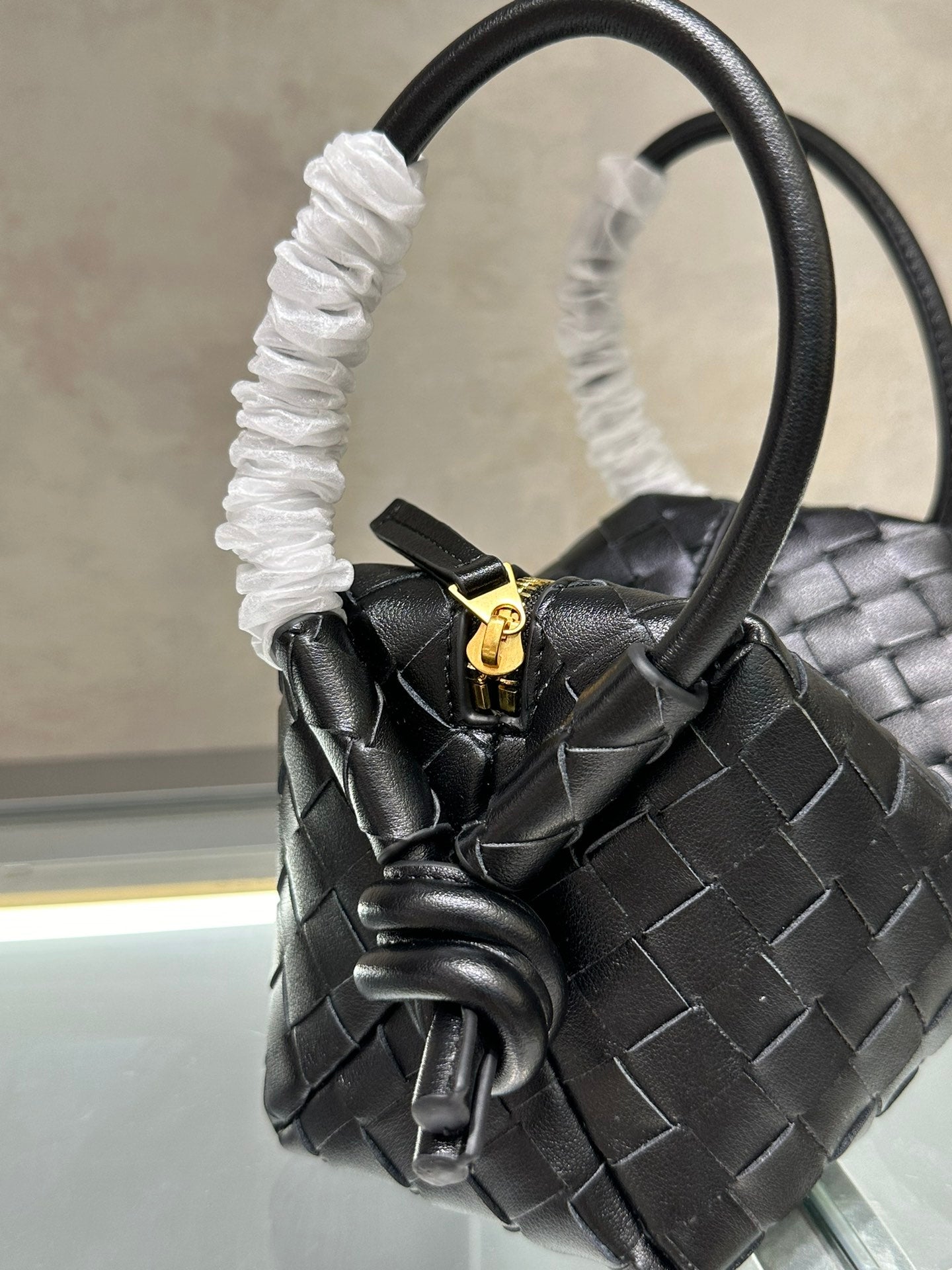 1XA84BDE Stylish leather bag