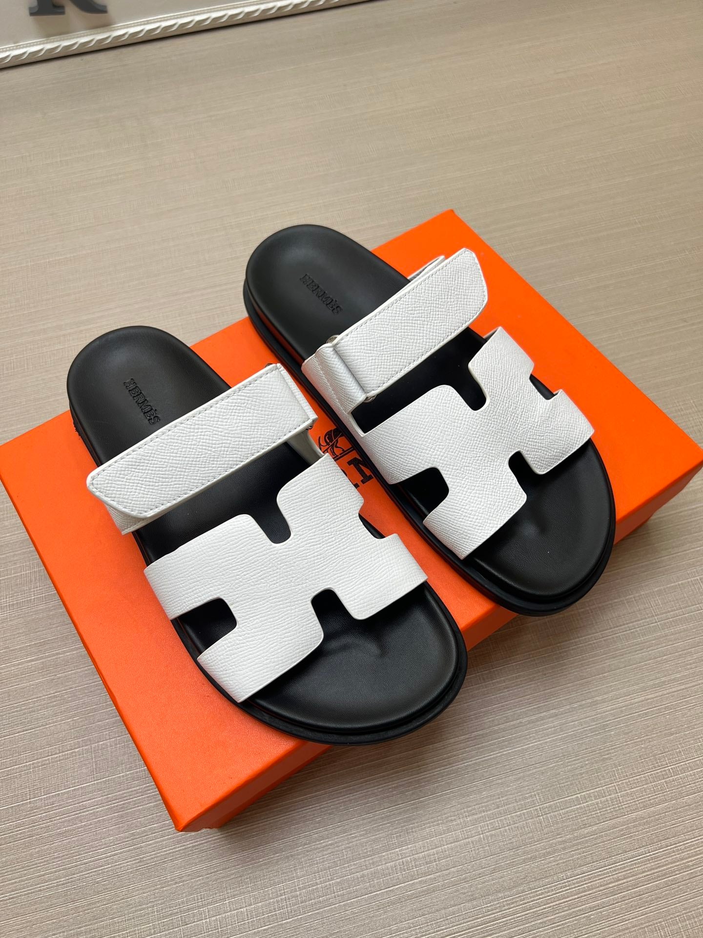 535RH6ZDE Stylish Slippers shoes
