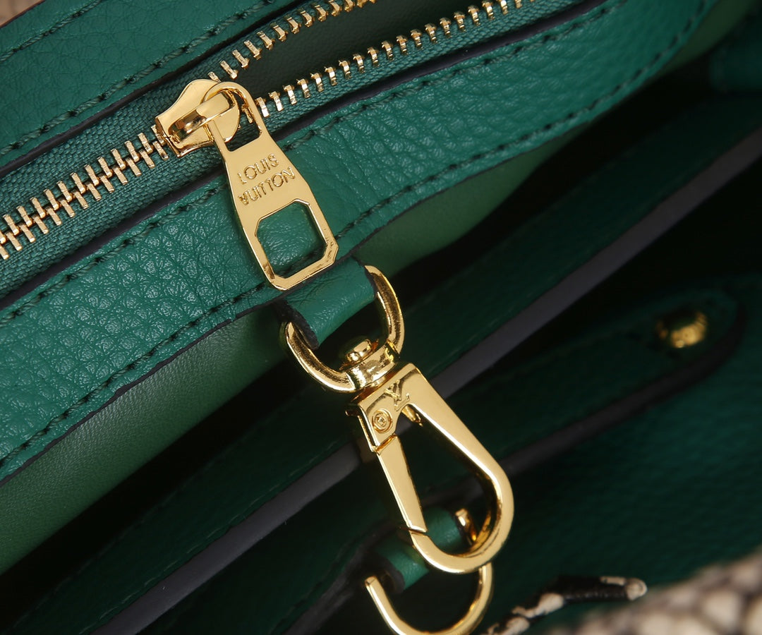 1XE443BDE Stylish leather bag