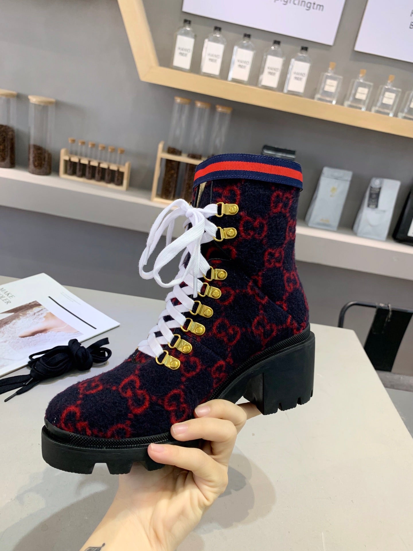 2XB192ZDE Stylish leather boot (top layer leather lining)