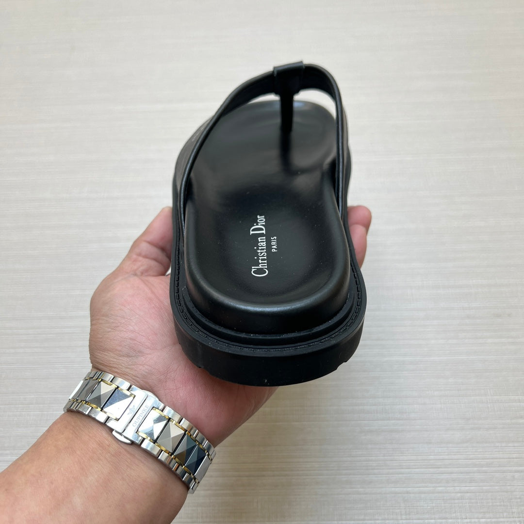 54D115ZDE Stylish slippers