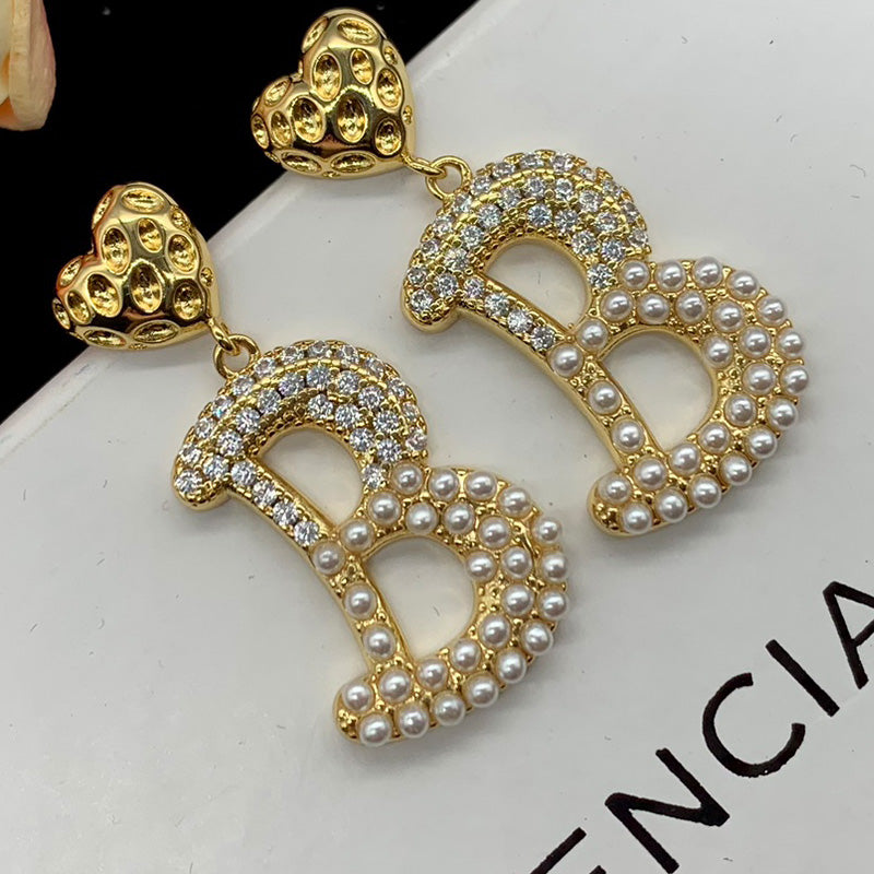 14J137EDE Stylish Earrings