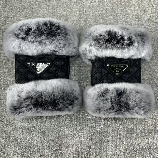 24PD103SDE Stylish gloves