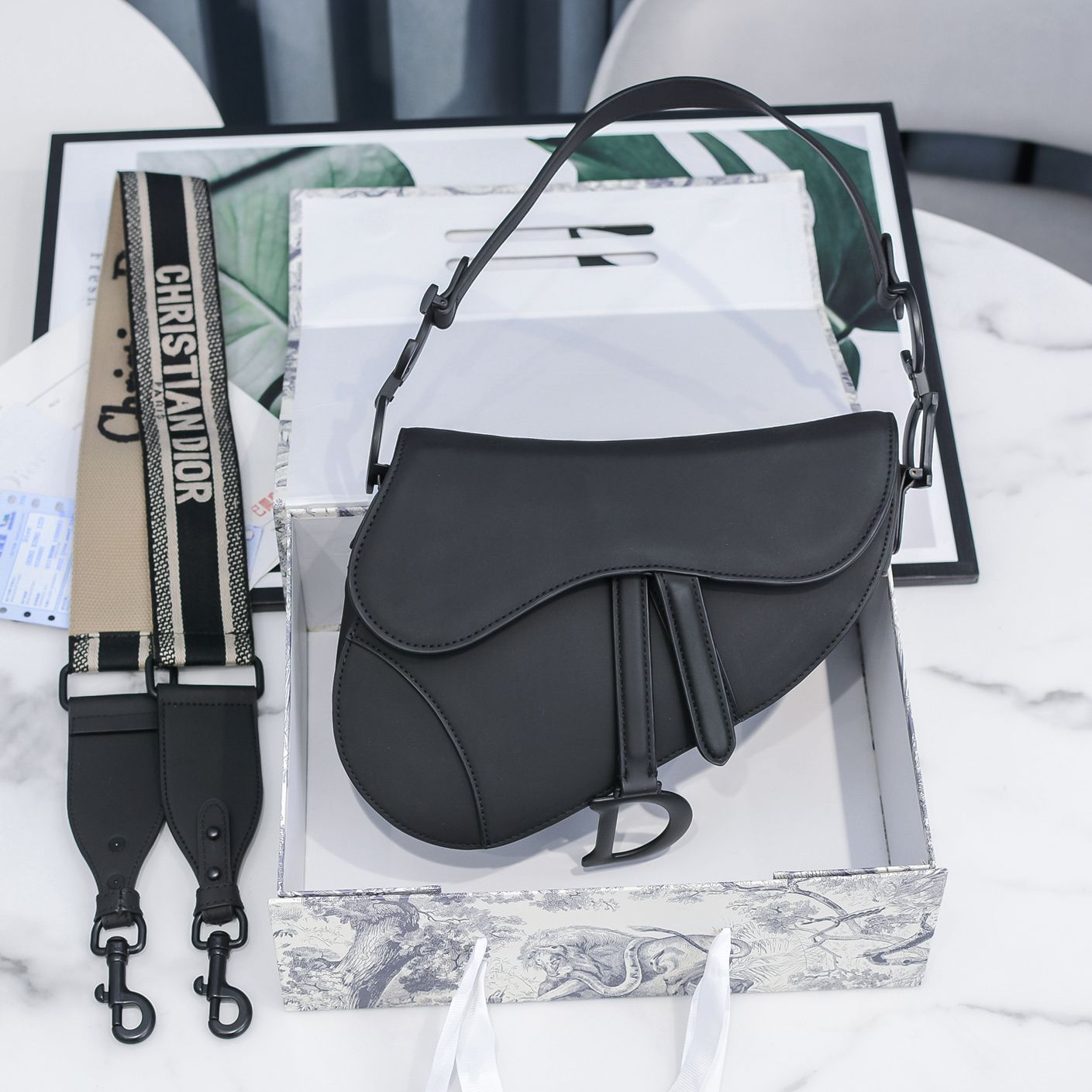 5D10BDE Stylish leather bag 