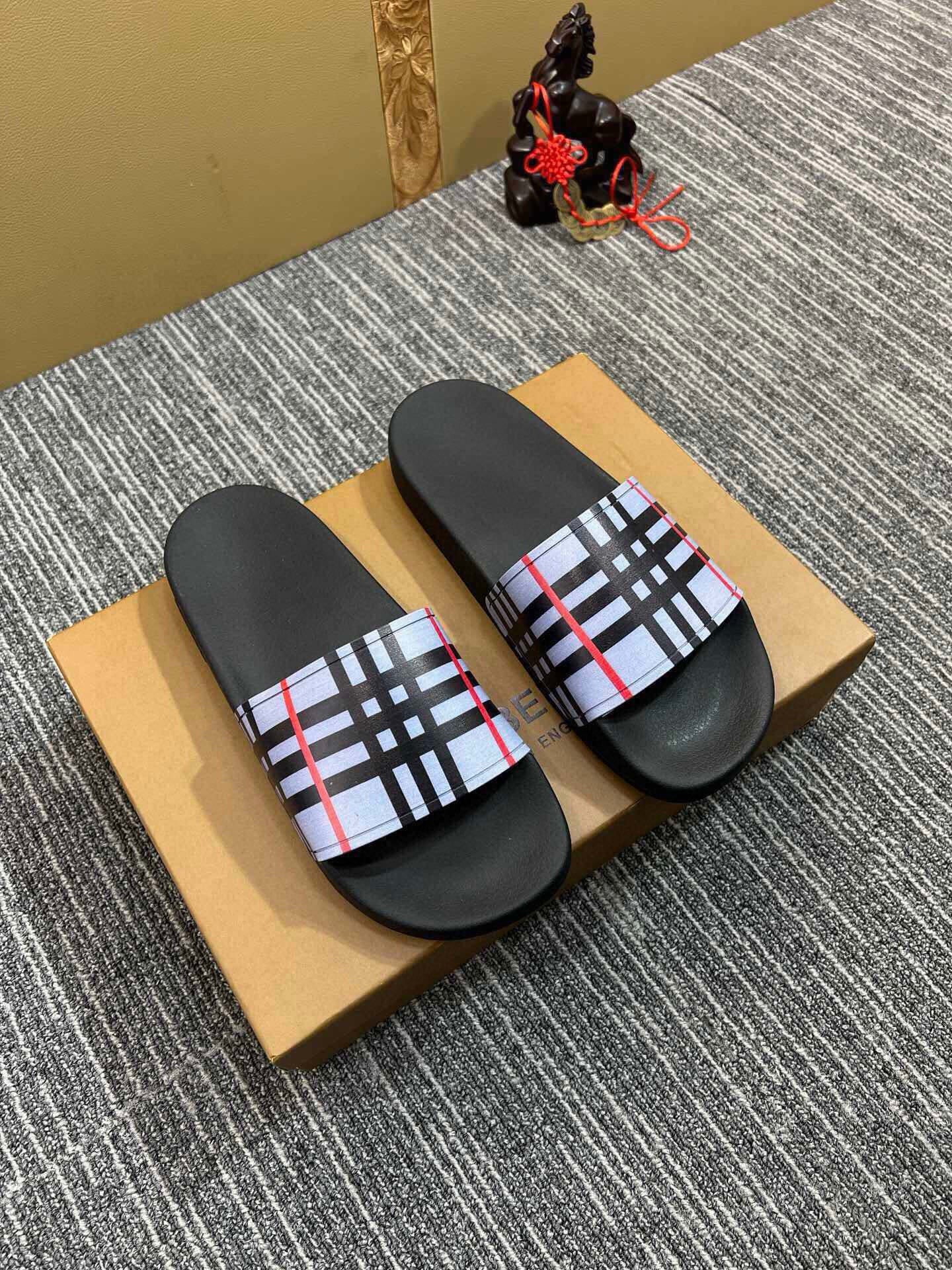 535ZR258ZDE Stylish Slippers