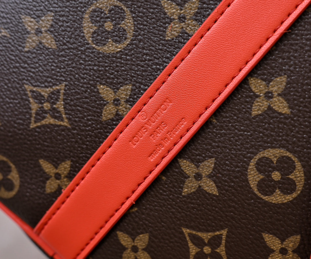 165NE89BDE Stylish leather luggage bags