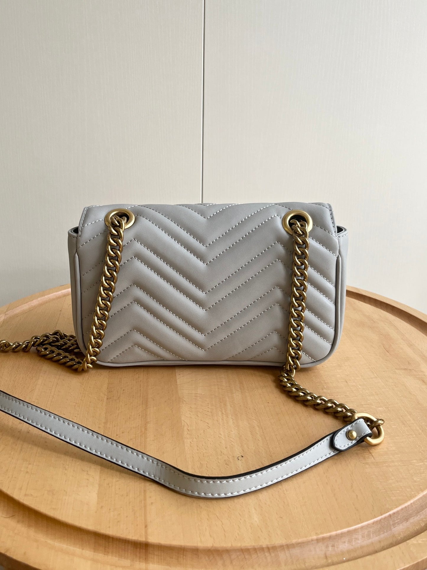 1XB444BDE Stylish leather bag