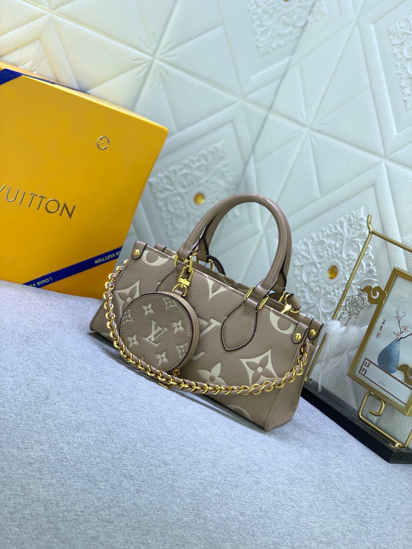 2XE320BDE Stylish leather bag 